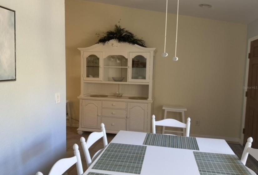 Dining area & hutch