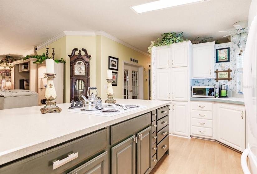 Major storage in the Kitchen. Cooktop in the island.