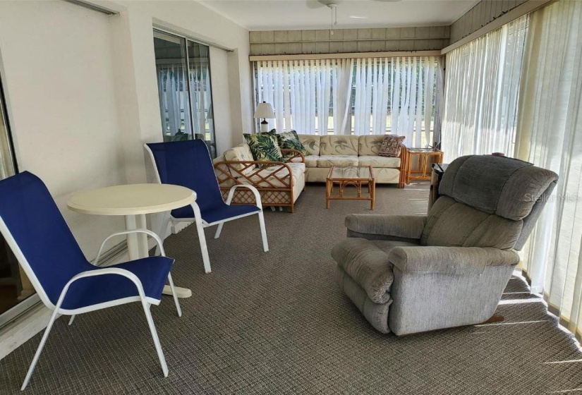 Large Lanai Overlooking The Pool Area