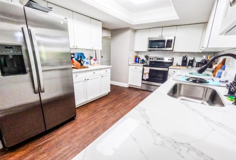 Fully Stocked Kitchen