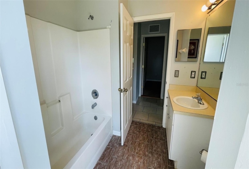 2nd Bathroom