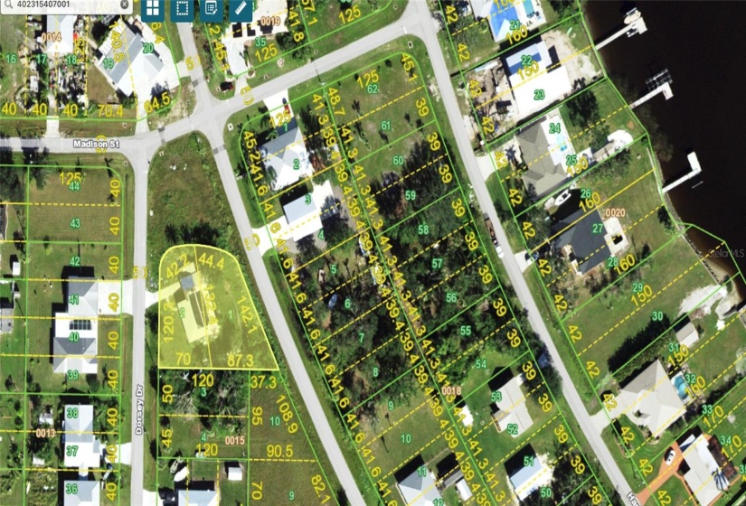 Plat Map View.  Peace River to the left.