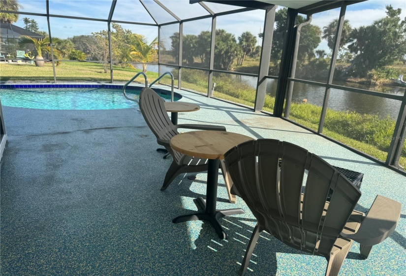 Private heated pool, with therapy spa jets.  147 ft freshwater canal. Lake Betty Park across street. Sunseekers Resort less than 4 miles away.