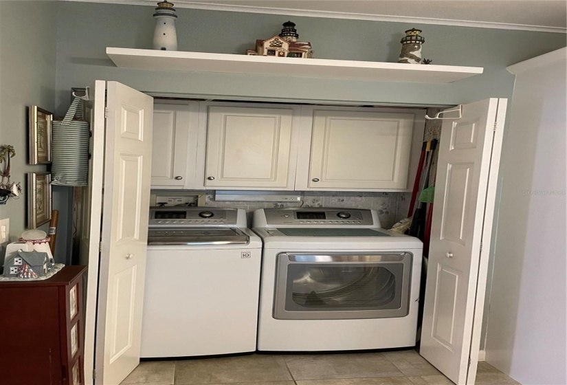 Full size Washer and dryer