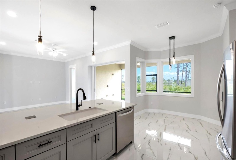 Kitchen-Breakfast Nook