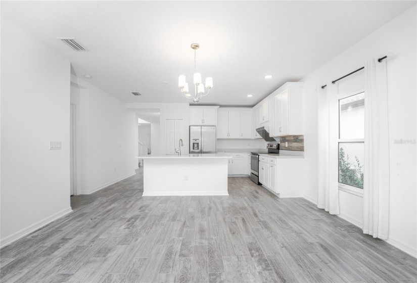 Kitchen/Dining Area