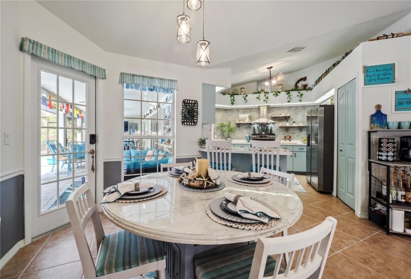 Kitchen nook with door to covered lanai