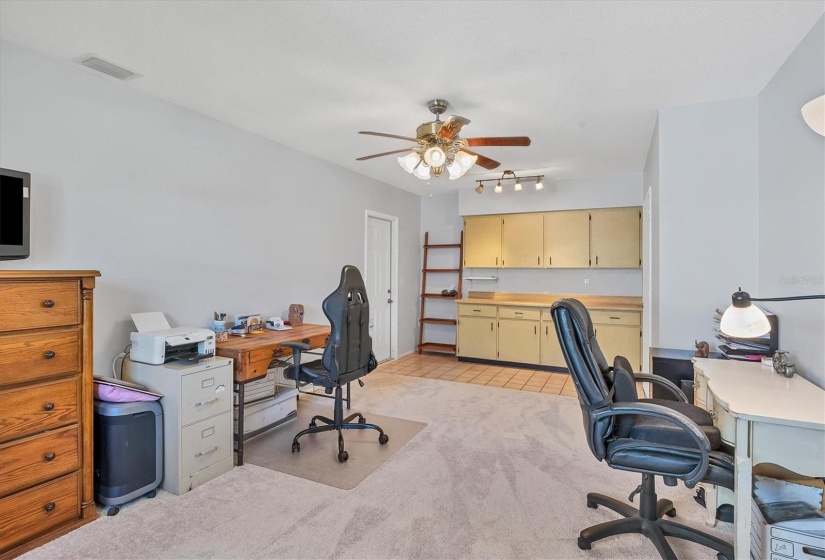 Flex room with built-in cabinets