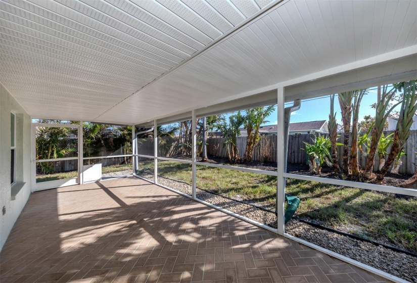 Extra large covered lanai