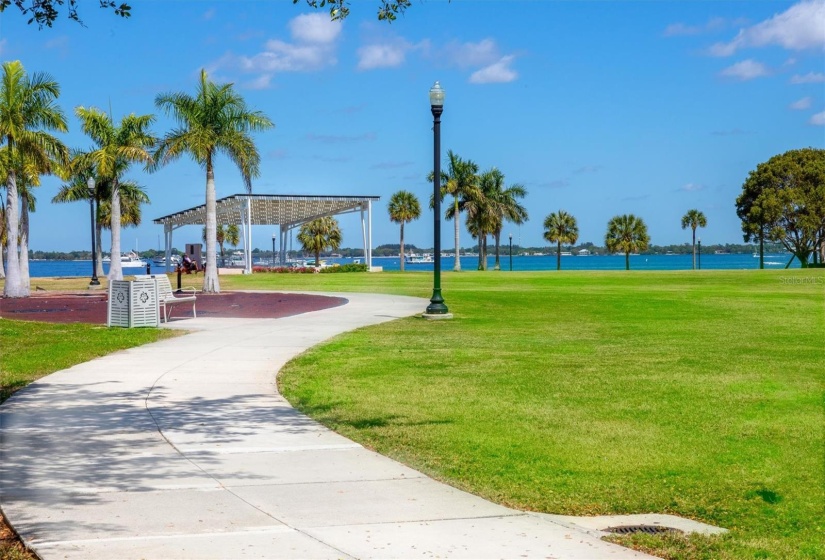 The Harbor Walk and Gilchrist Park are within walking or biking distance. Enjoy waterfront art and music festivals year round.