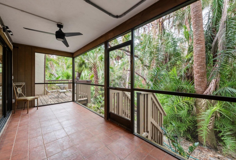 Lanai area with outside back deck