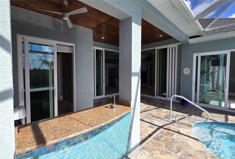 Screened pool enclosure