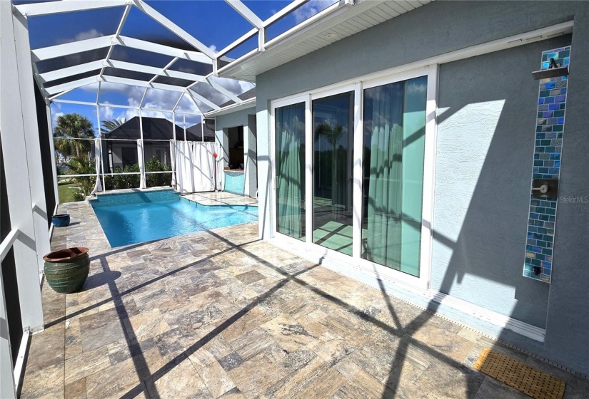 Screened pool enclosure