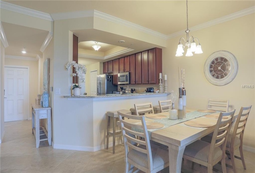 Dining area and breakfast bar