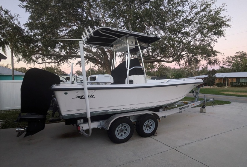 1998 Mako 19 included at closing