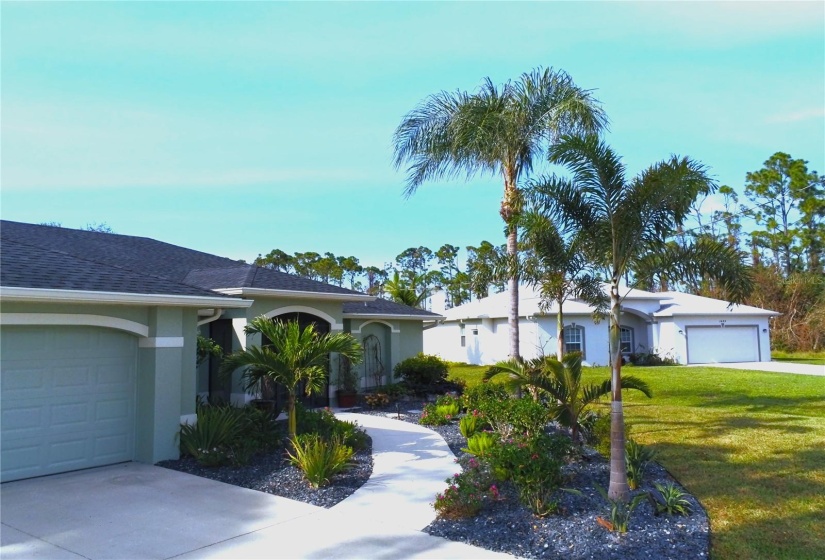 Gorgeous curb appeal