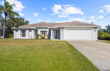 Front of Home w Fresh Landscaping