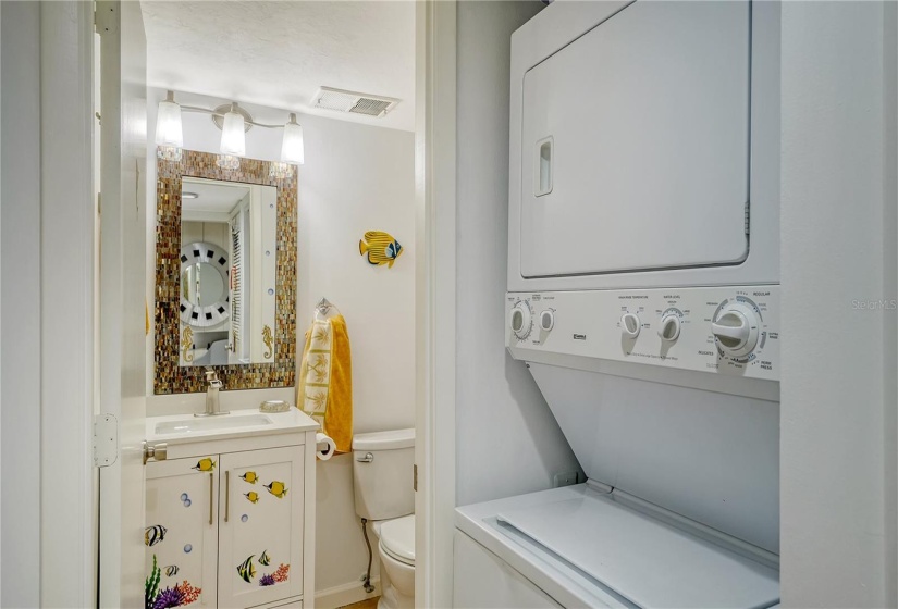 POWDER ROOM ANDWASHER DRYER