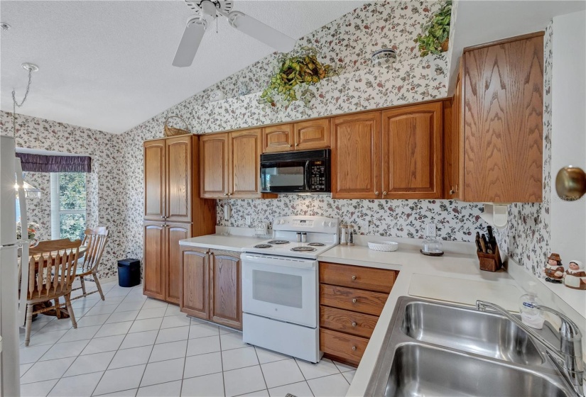 Kitchen and Breakfast Nook