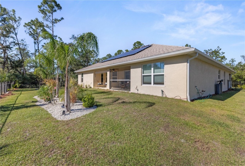 Spacious fenced-in yard