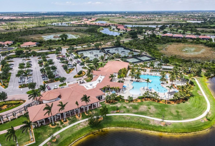 Sarasota National amenities