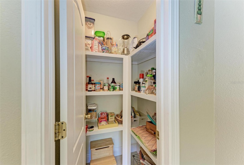 Ample storage for all your kitchen gadgets!