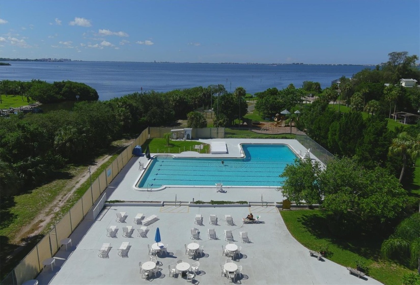 Bayshore pool