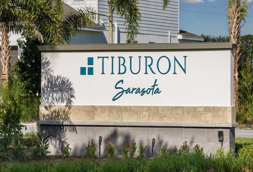 Tiburon Community Entrance