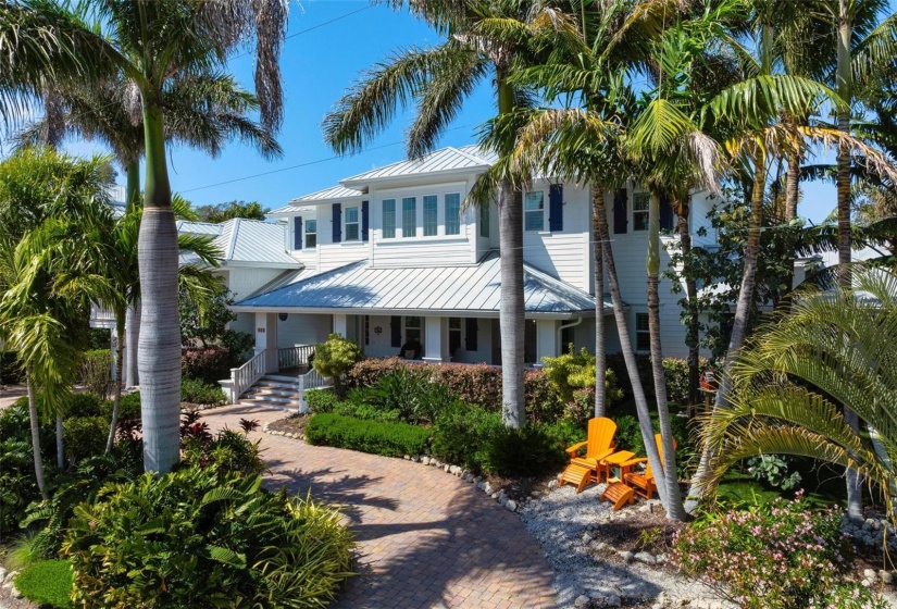 Front elevation with circular driveway