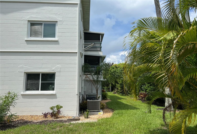 Outside View of Back of Building/Lanai