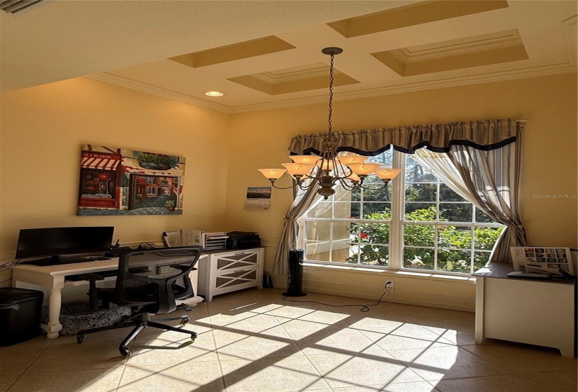 Dining Room (currently set up as office)