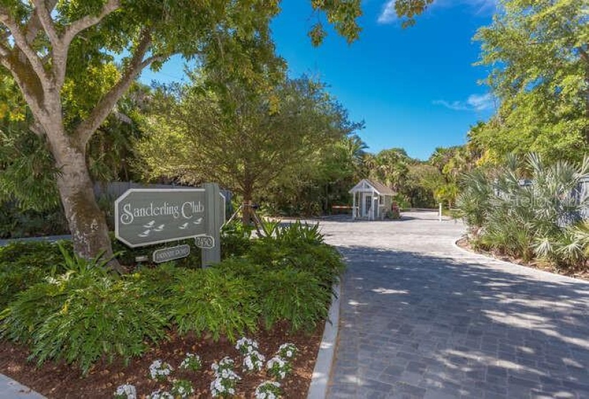 Sanderling Club Guard gated entrance