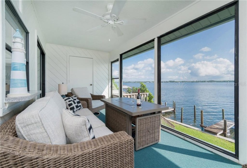 The lanai offers spectacular views of Lemon Bay.  Here you are likely to see dolphins and manatee at play in their natural habitat.  There are three boat docks available on a 'first-come, first-served' basis.