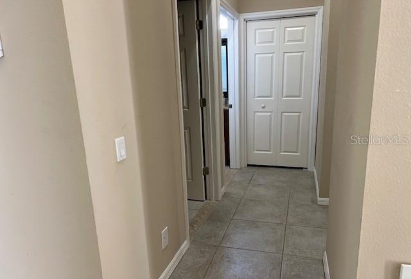 Hallway to Guest bed,Laundry and Guest bath