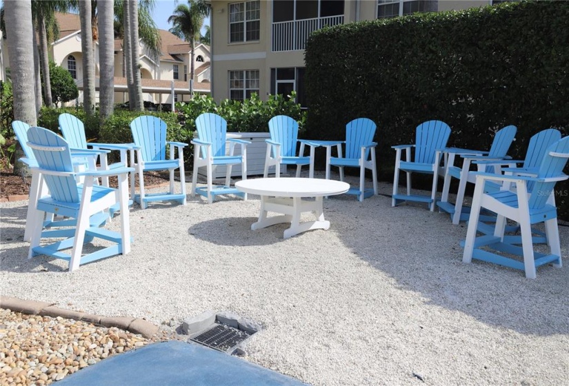 Pinestone community outdoor seating area