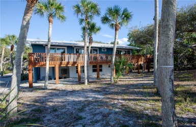 Main house from the beach walkover