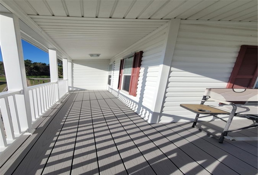 spacious porch area