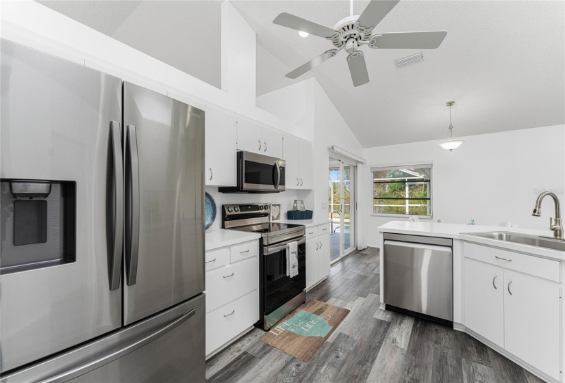 KITCHEN w/ NEW APPLIANCES